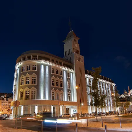 The Clock Tower By Five Stars Apartment *